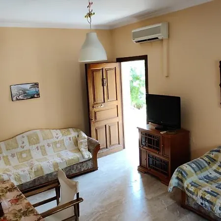 Elena's Corfu Ýpsos