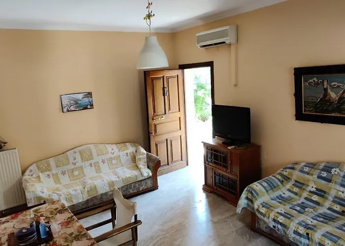 Elena's Corfu Ýpsos