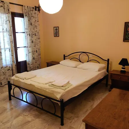 Elena's Corfu Ύψος