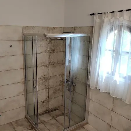 Elena's Corfu Ύψος