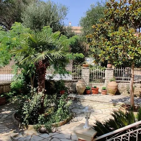 Elena's Corfu Δωμάτια σε οικογενειακή κατοικία Ύψος